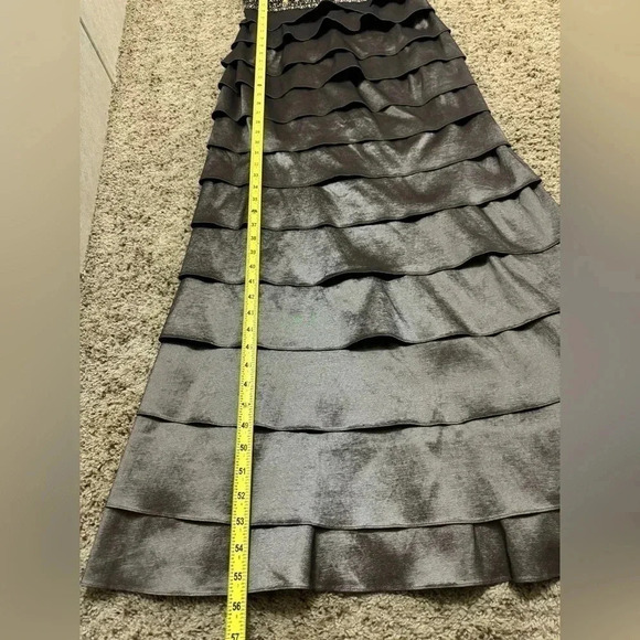 ELIZA J Gray 2 Piece Beaded Multi-Tiered Gown Dress Mother of Bride Womens Sz 8 - Picture 15 of 16